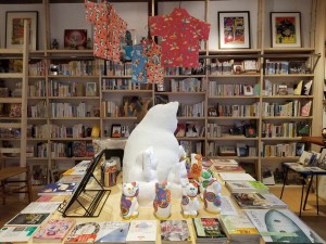 セレクトショップ「小僧都」猫企画　アートと書籍